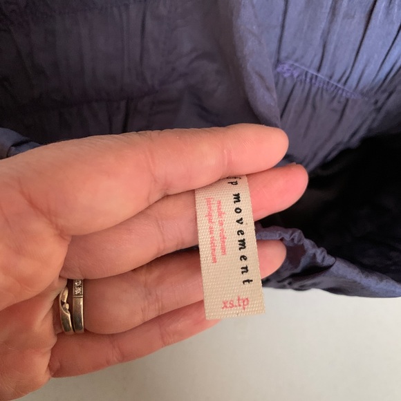 Pair of Free people movement. Way home shorts XS - Picture 3 of 6